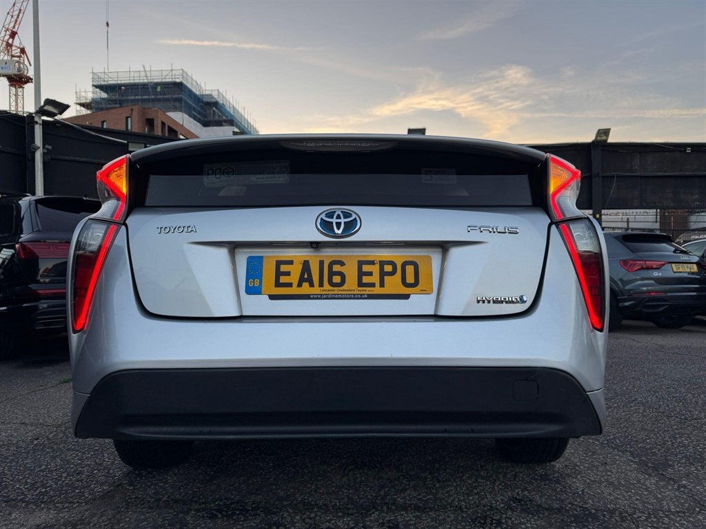 Used Toyota Prius 2016 for sale - 76661230: Photo 9