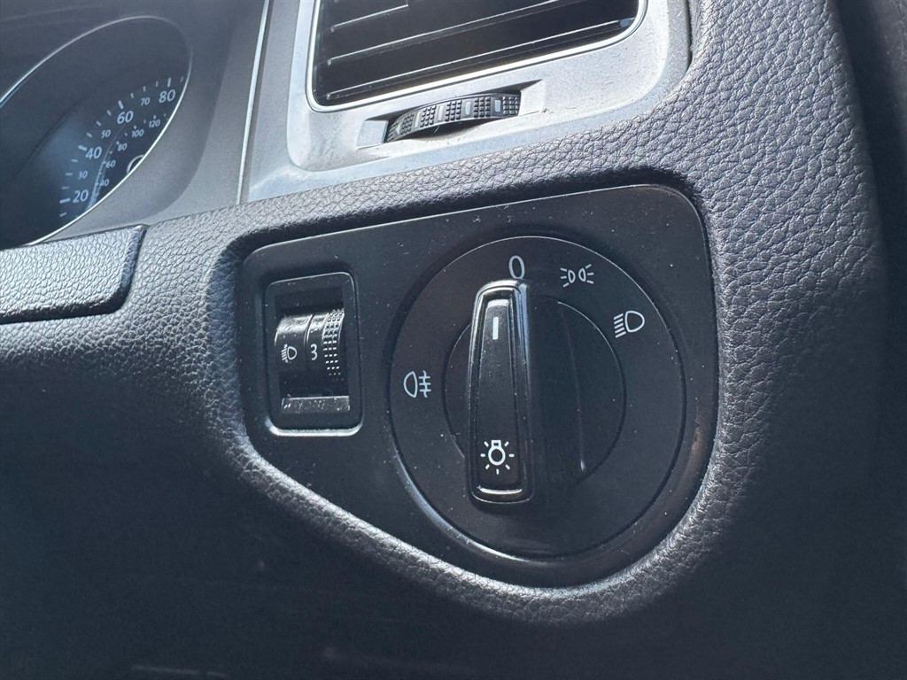 Used Volkswagen Golf 2013 for sale - 76466635: Photo 18