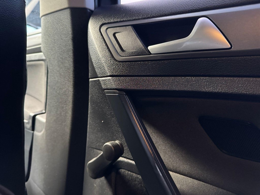 Used Volkswagen Golf 2013 for sale - 76466635: Photo 42