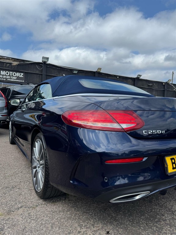 Used Mercedes-Benz C-Class 2018 for sale - 76034072: Photo 34