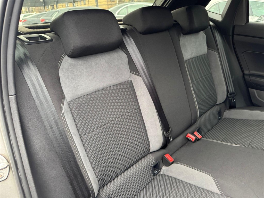 Used Volkswagen Polo 2018 for sale - 77127747: Photo 48