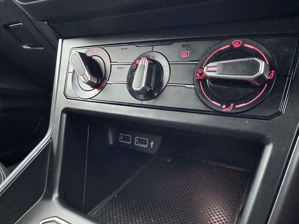 Used Volkswagen Polo 2018 for sale - 77127747: Photo 53