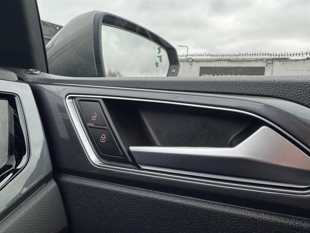 Used Volkswagen Polo 2018 for sale - 77127747: Photo 61