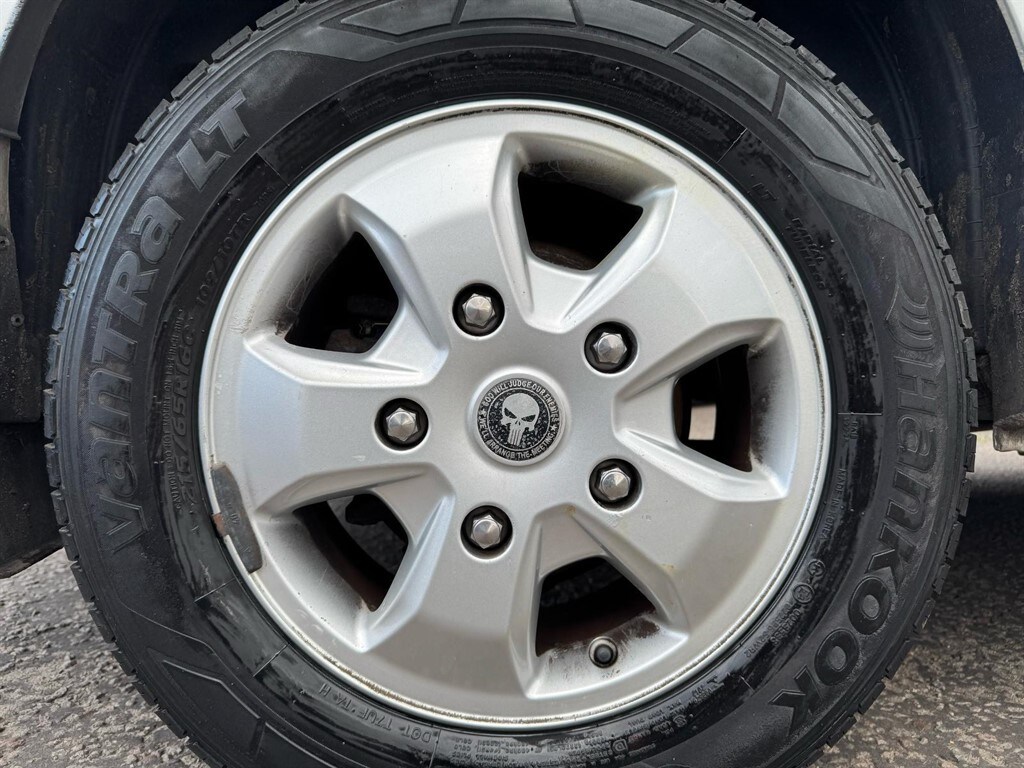 Vehicle 29