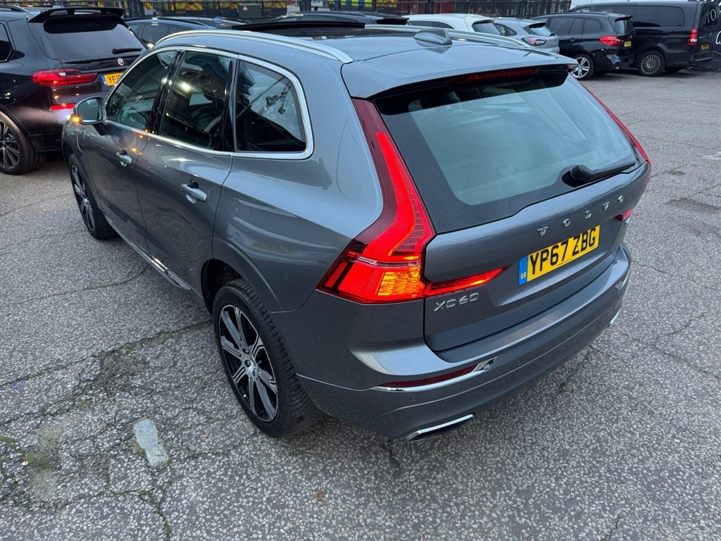 Used Volvo XC60 2017 for sale - 76948688: Photo 11