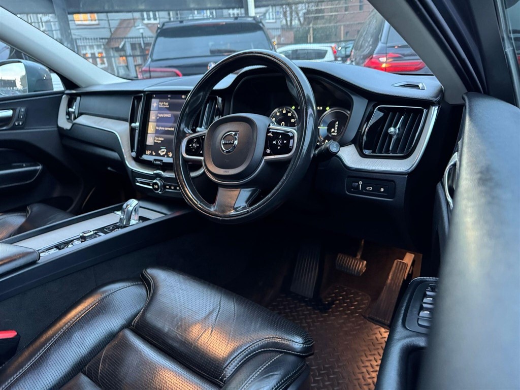 Used Volvo XC60 2017 for sale - 76948688: Photo 30