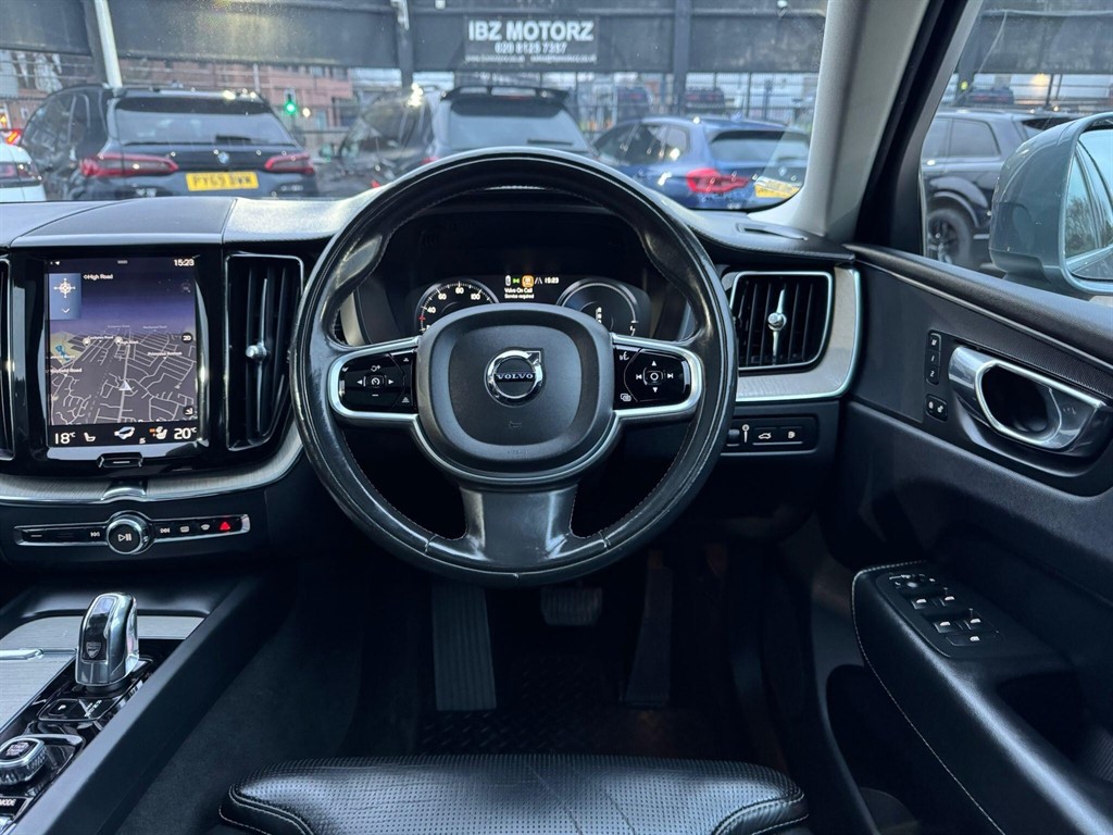 Used Volvo XC60 2017 for sale - 76948688: Photo 31