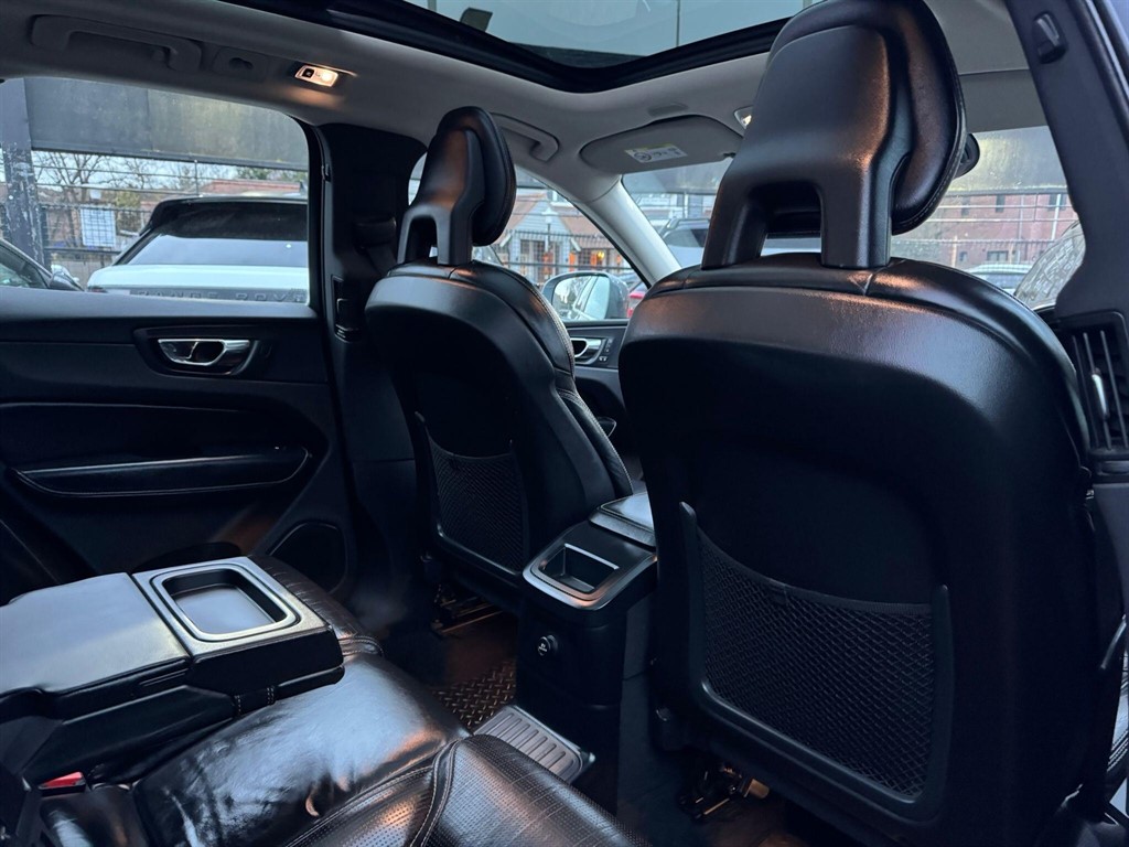 Used Volvo XC60 2017 for sale - 76948688: Photo 36