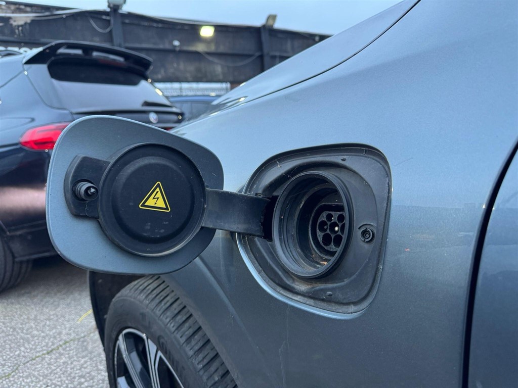 Used Volvo XC60 2017 for sale - 76948688: Photo 46