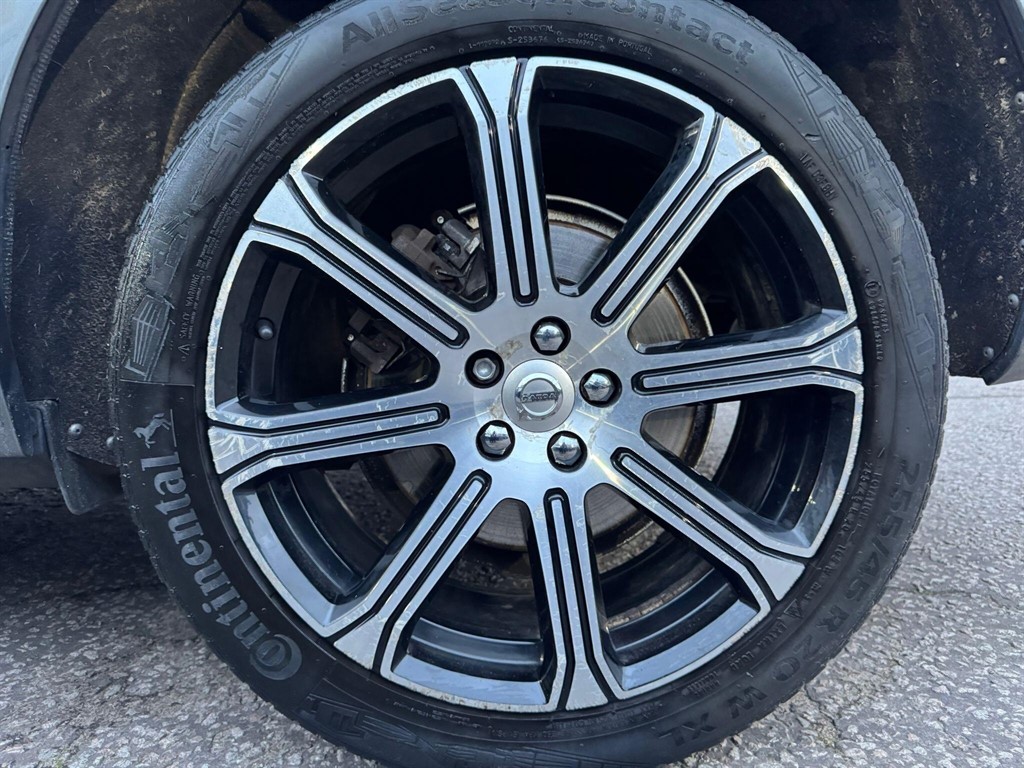 Used Volvo XC60 2017 for sale - 76948688: Photo 74