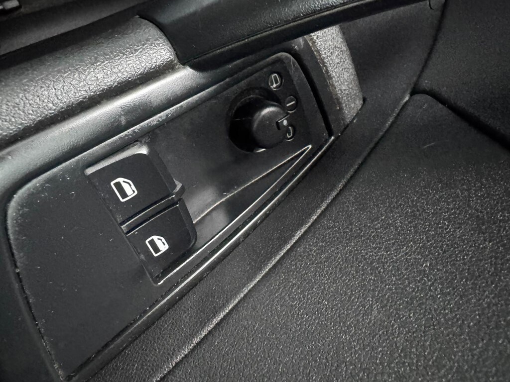 Used Audi A1 2011 for sale - 77312524: Photo 90