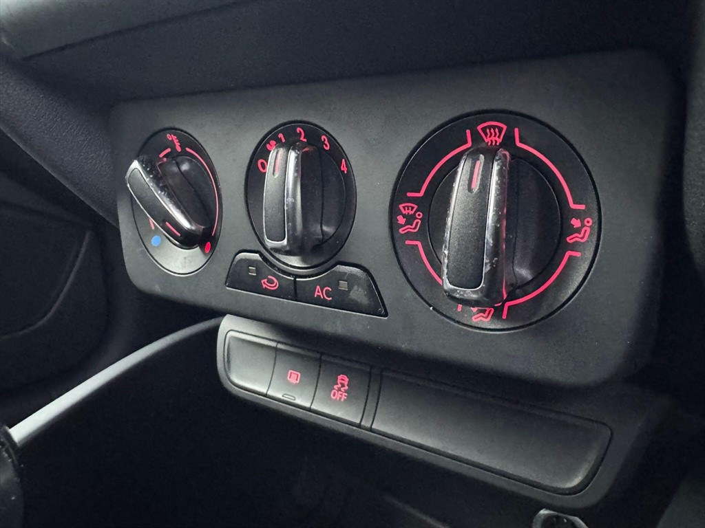 Used Audi A1 2013 for sale - 76901755: Photo 43