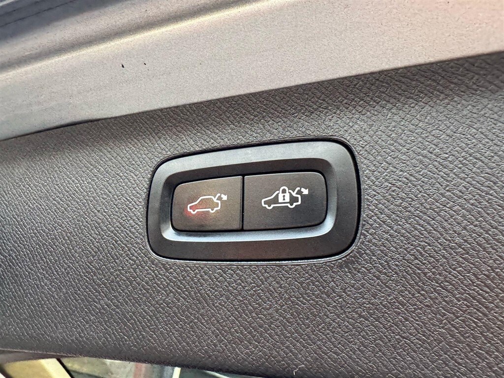 Used Volvo XC90 2017 for sale - 77210784: Photo 85