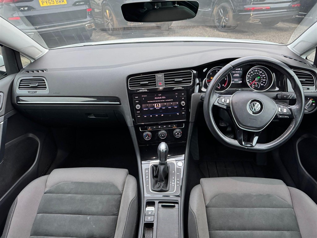 Used Volkswagen Golf 2018 for sale - 77576755: Photo 39