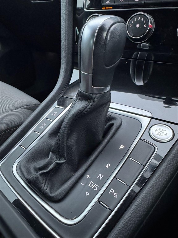 Used Volkswagen Golf 2018 for sale - 77576755: Photo 45