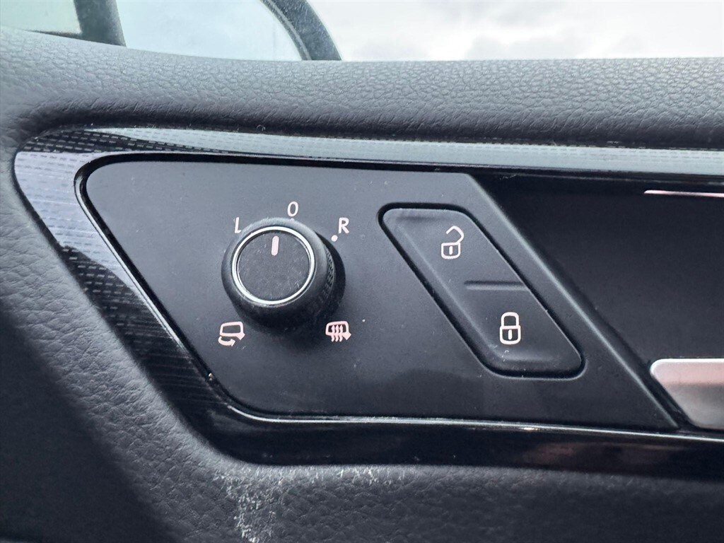 Used Volkswagen Golf 2018 for sale - 77576755: Photo 53