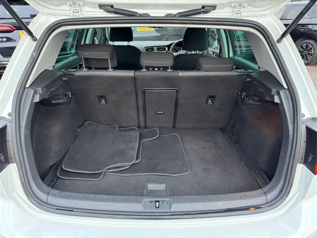 Used Volkswagen Golf 2018 for sale - 77576755: Photo 73