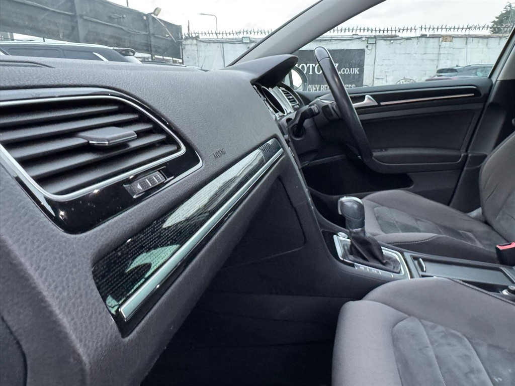 Used Volkswagen Golf 2018 for sale - 77576755: Photo 75