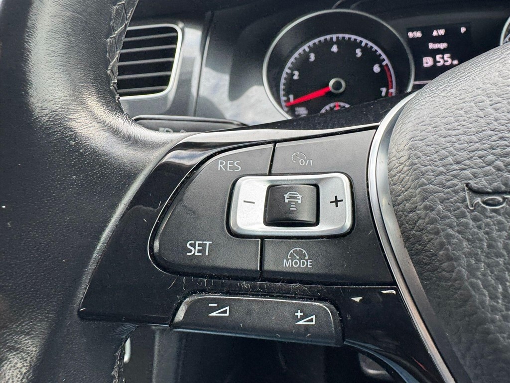 Used Volkswagen Golf 2018 for sale - 75952449: Photo 10