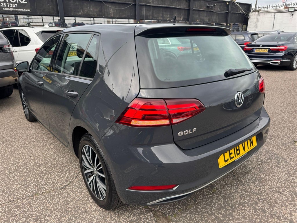 Used Volkswagen Golf 2018 for sale - 75952449: Photo 23