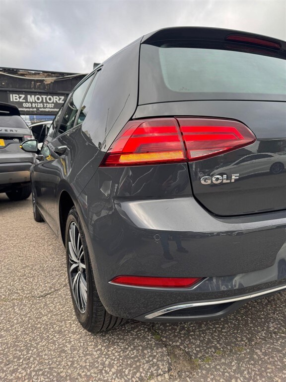 Used Volkswagen Golf 2018 for sale - 75952449: Photo 24