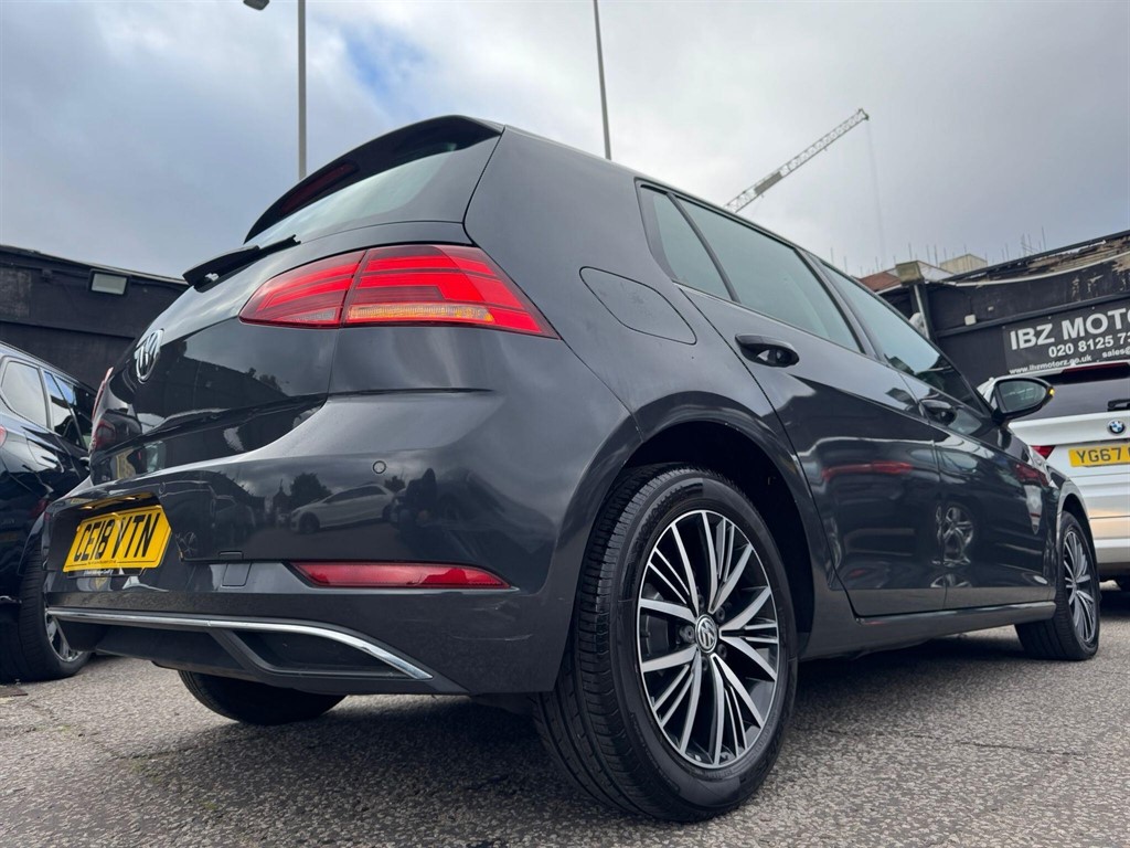 Used Volkswagen Golf 2018 for sale - 75952449: Photo 36