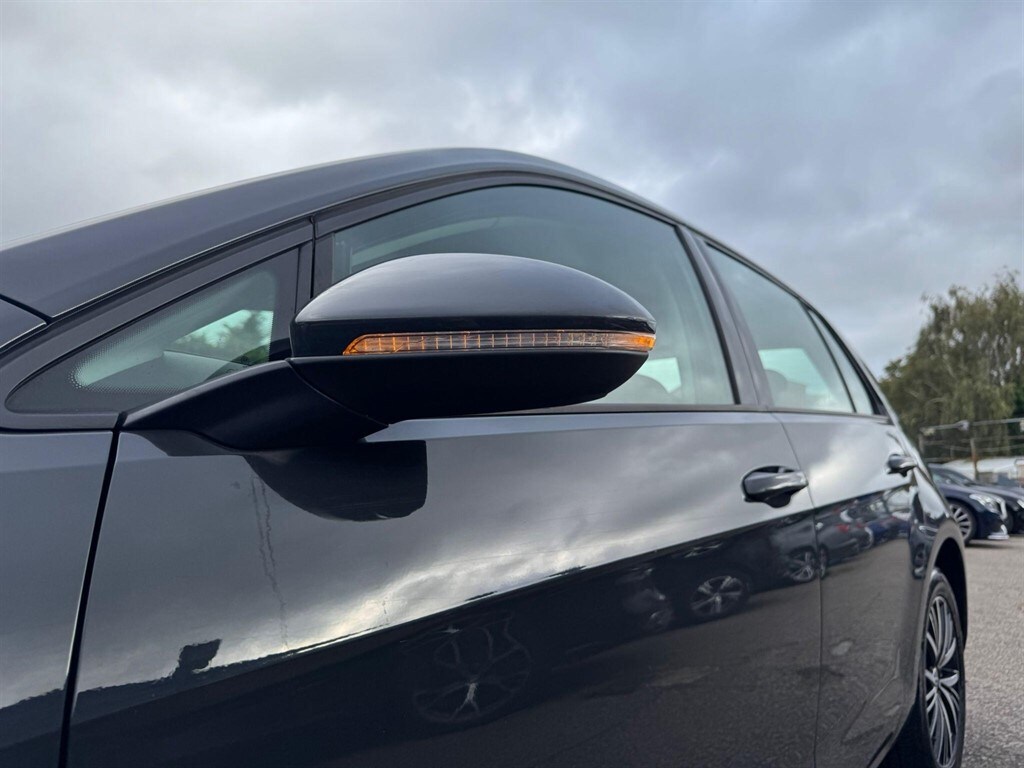 Used Volkswagen Golf 2018 for sale - 75952449: Photo 58