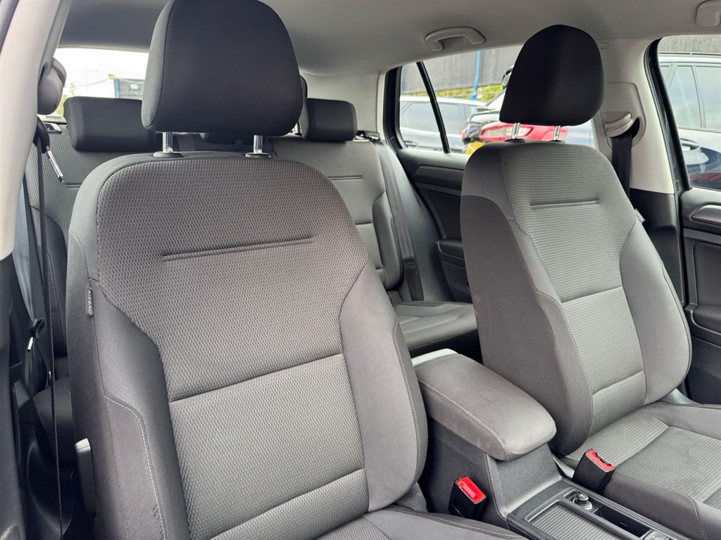 Used Volkswagen Golf 2018 for sale - 75952449: Photo 71