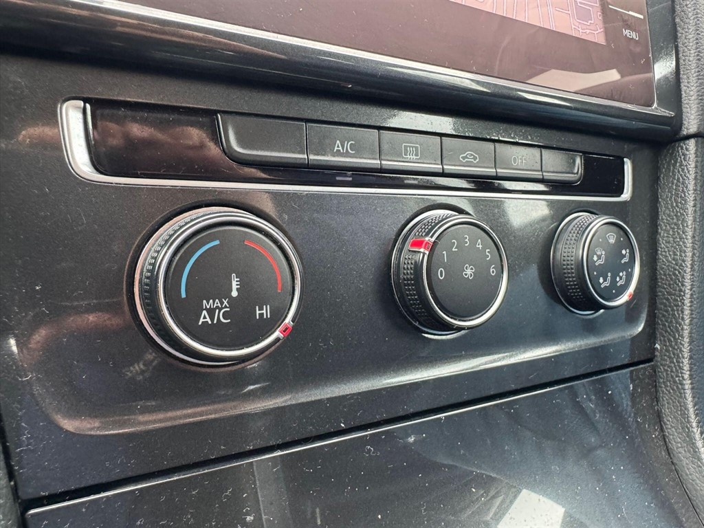 Used Volkswagen Golf 2018 for sale - 75952449: Photo 73