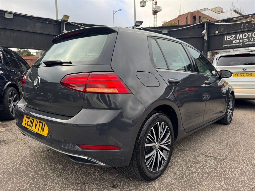 Used Volkswagen Golf 2018 for sale - 75952449: Photo 76