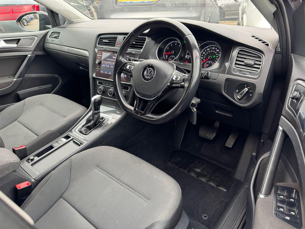 Used Volkswagen Golf 2018 for sale - 75952449: Photo 78