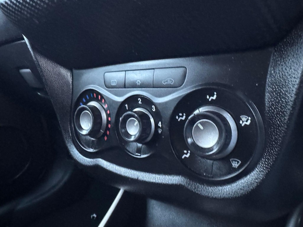 Used Alfa Romeo MiTo 2012 for sale - 77389258: Photo 30