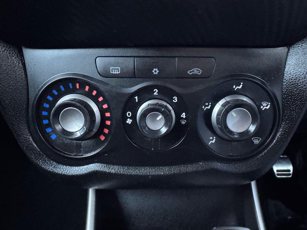 Used Alfa Romeo MiTo 2012 for sale - 77389258: Photo 31