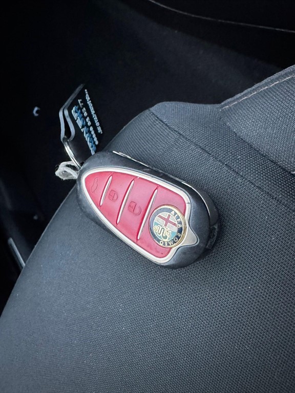 Used Alfa Romeo MiTo 2012 for sale - 77389258: Photo 39