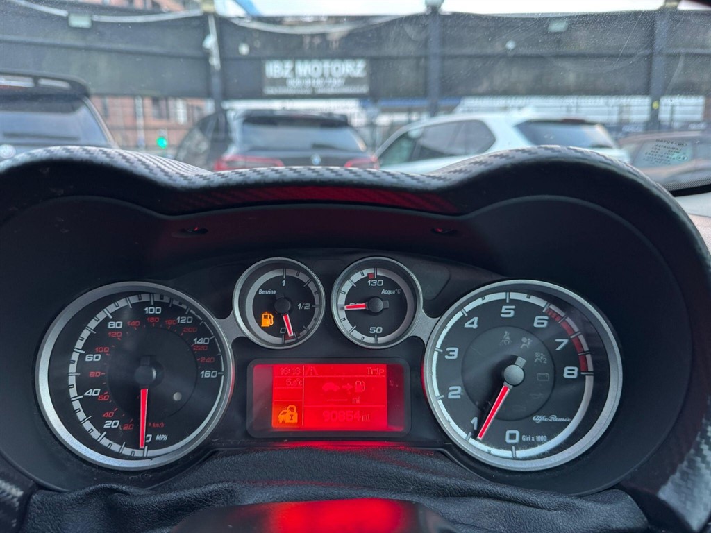 Used Alfa Romeo MiTo 2012 for sale - 77389258: Photo 42