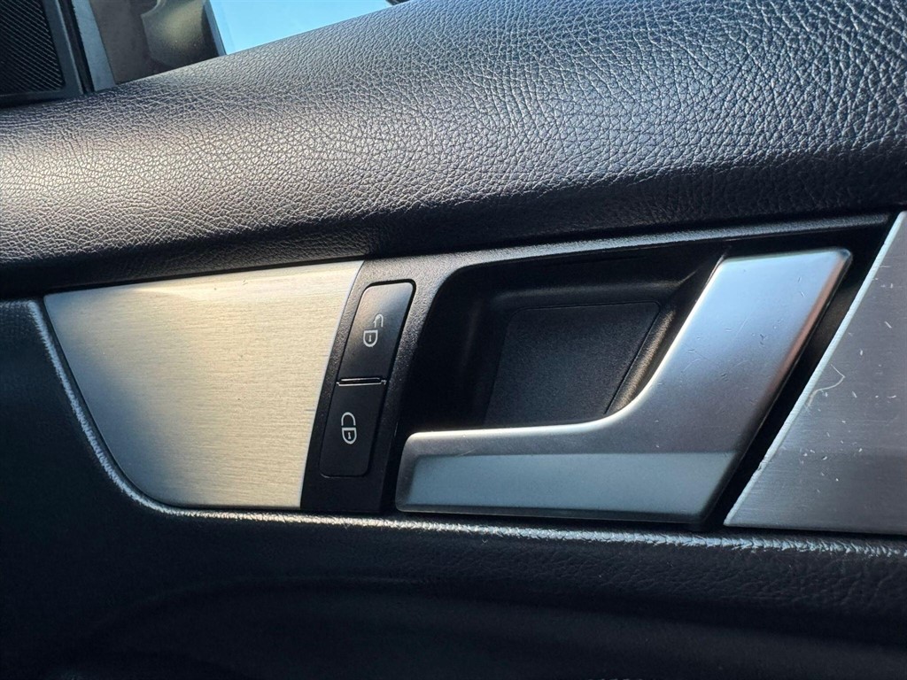Used Mercedes-Benz C Class 2014 for sale - 78009534: Photo 42