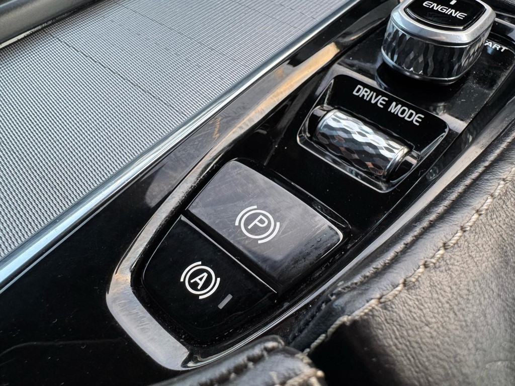 Used Volvo XC90 2017 for sale - 76018298: Photo 72