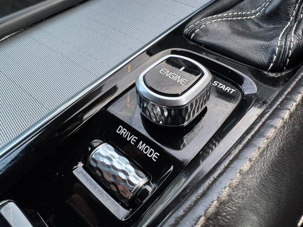 Used Volvo XC90 2017 for sale - 76018298: Photo 73