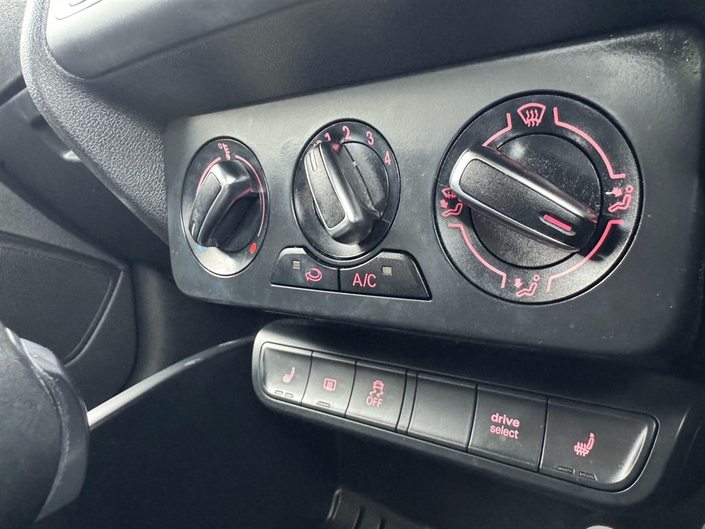 Used Audi A1 2015 for sale - 76351125: Photo 43