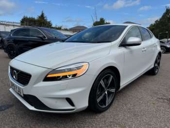Used Volvo V40 2019 for sale - 75152980: Photo