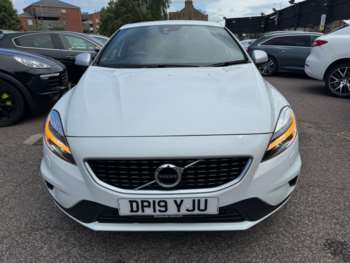 Used Volvo V40 2019 for sale - 75152980: Photo