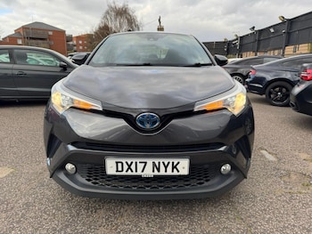 Used Toyota C-HR 2017 for sale - 78332050: Photo