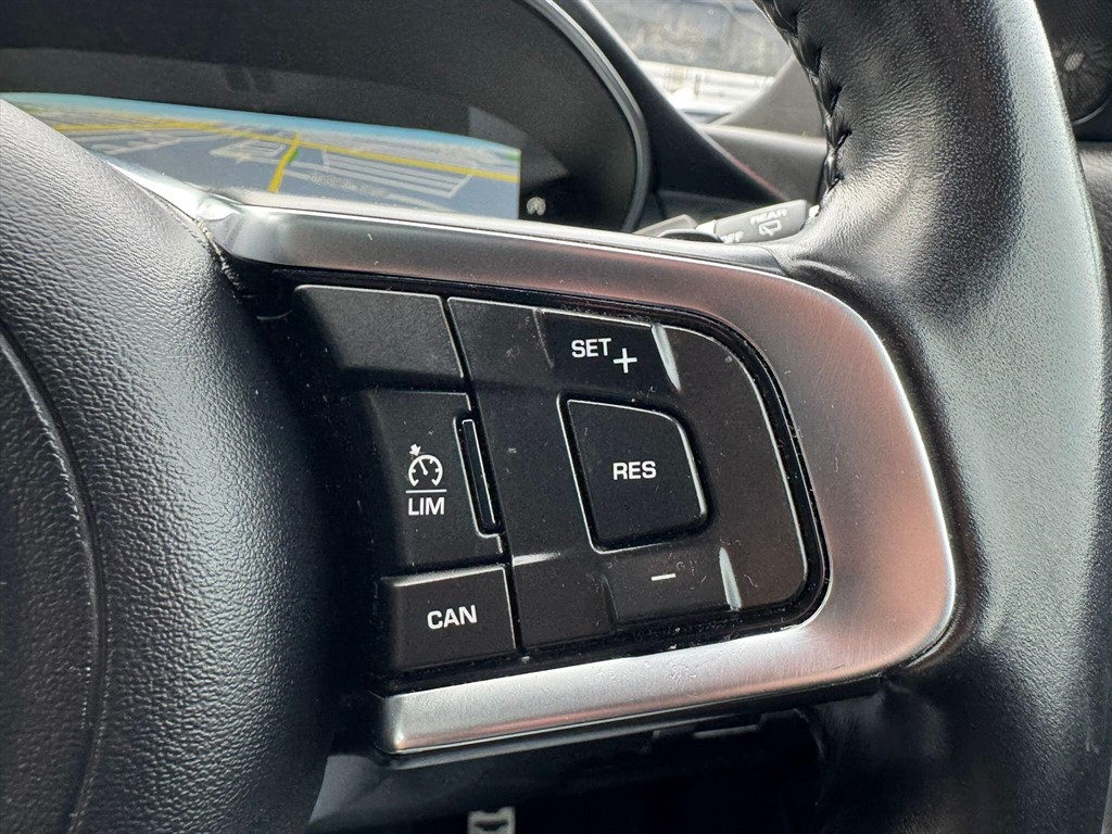 Used Jaguar E-Pace 2020 for sale - 77312521: Photo 55