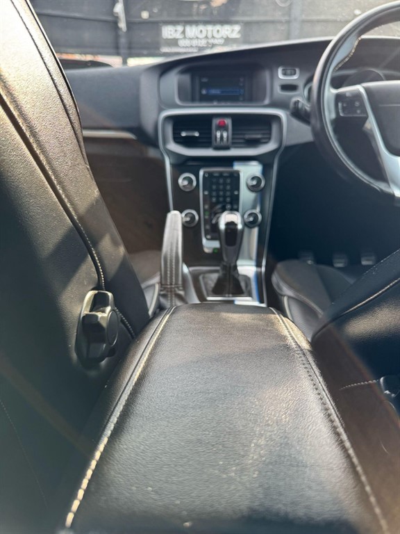 Used Volvo V40 2015 for sale - 77134195: Photo 38