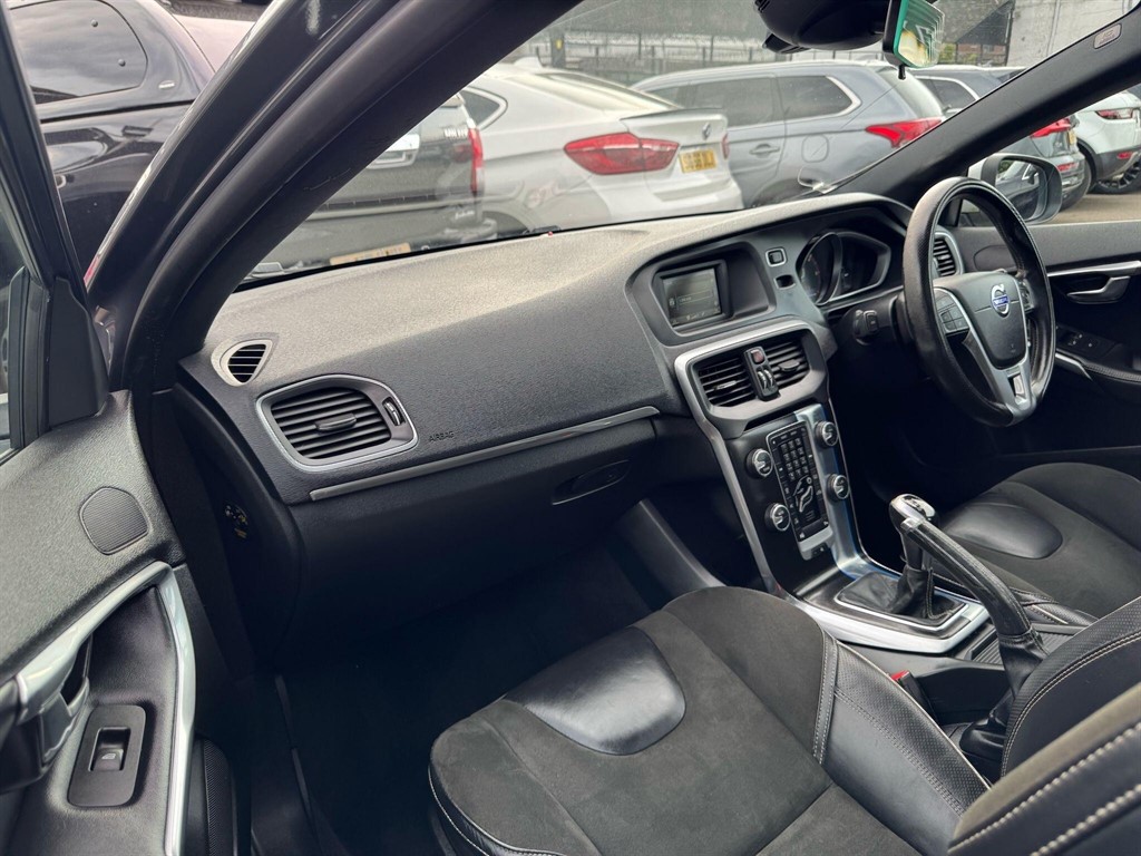 Used Volvo V40 2015 for sale - 77134195: Photo 64