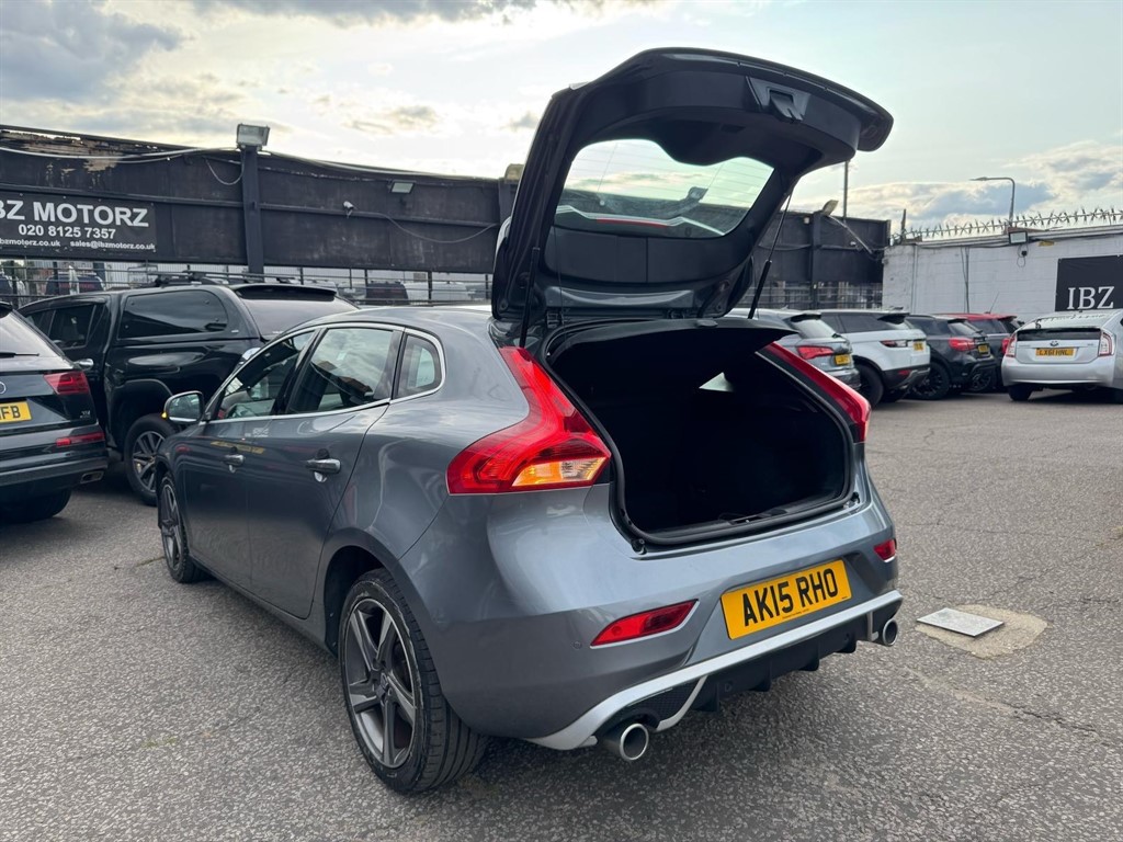 Used Volvo V40 2015 for sale - 77134195: Photo 94