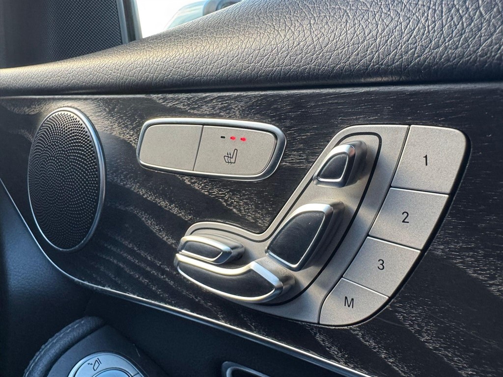 Used Mercedes-Benz GLC 2018 for sale - 76788578: Photo 50