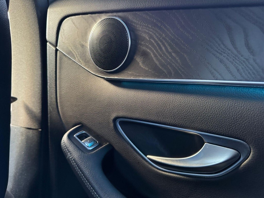 Used Mercedes-Benz GLC 2018 for sale - 76788578: Photo 52