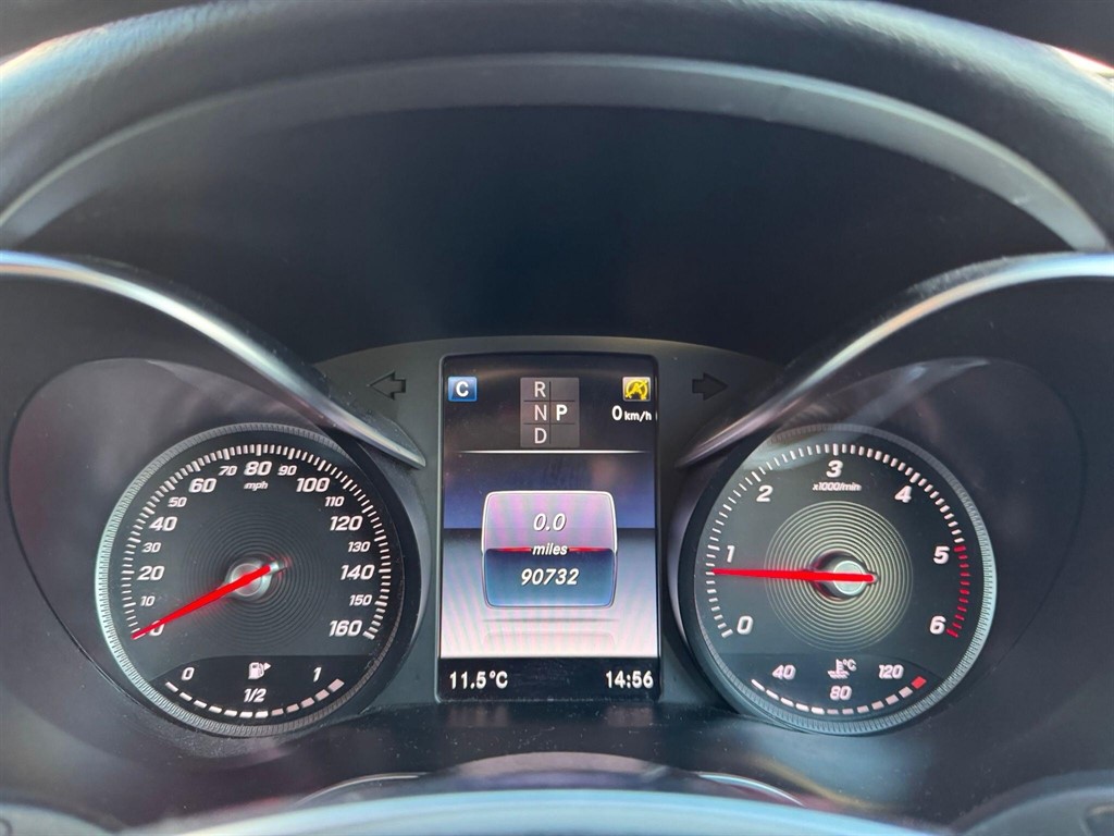 Used Mercedes-Benz GLC 2018 for sale - 76788578: Photo 64