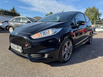 Used Ford Fiesta 2016 for sale - 79780849: Photo